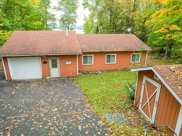 984 Lakeview Dr, Cloquet, MN 55720