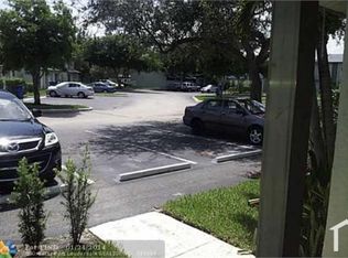 810 Crystal Lake Dr, Pompano Beach, FL 33064