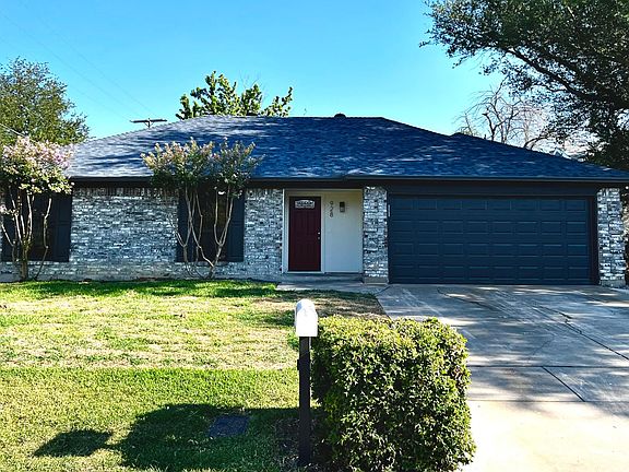 2nd image of 928 Robinwood Dr