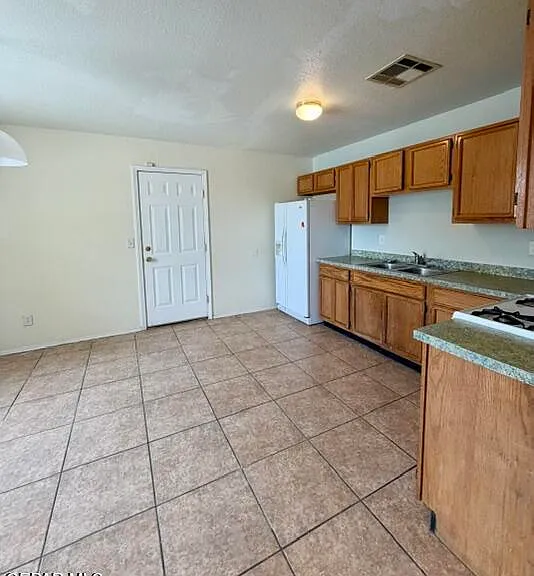 12220 Tierra Alaska Ave — Photo 5