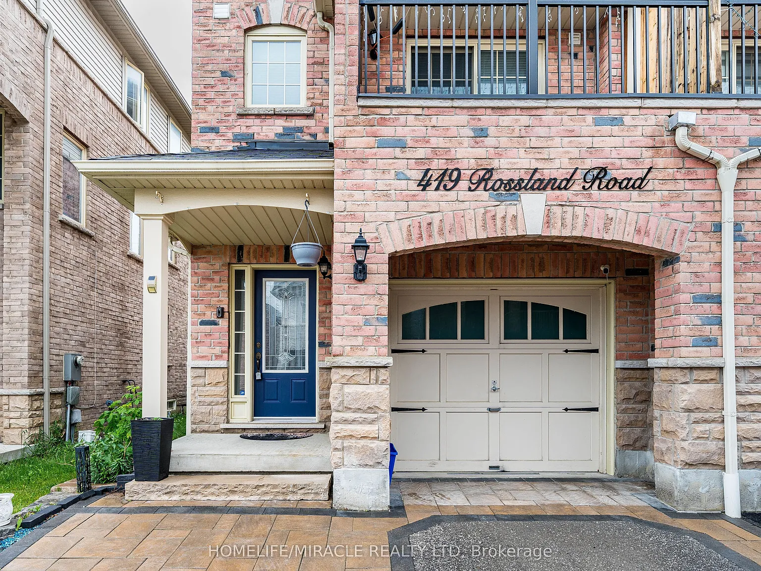 4 bed, $3,290 — Photo 2