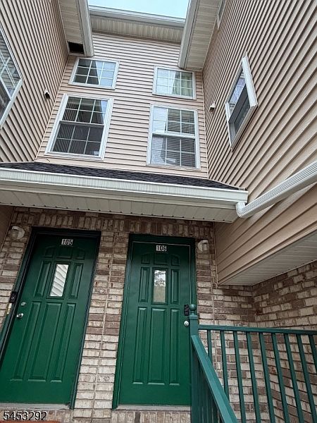 1st image of 106 Tomahawk Ct