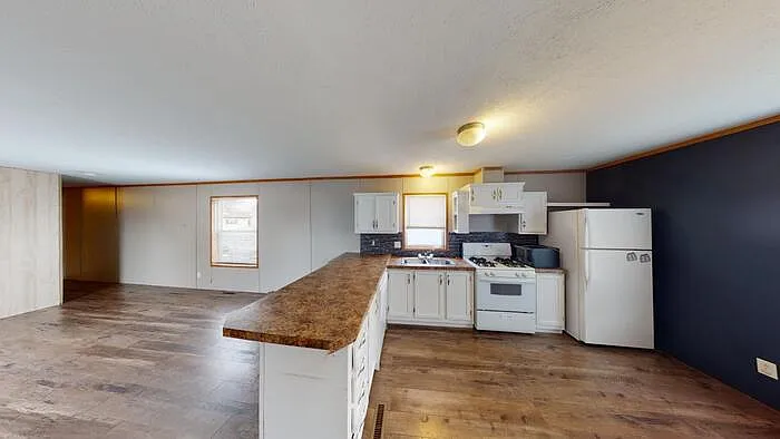124 Delta Ave — Photo 3