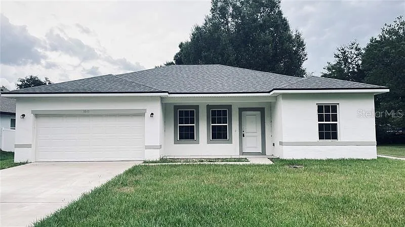 3 bed, 2.0 bath, 1451 sqft, $2,400 — Photo 1
