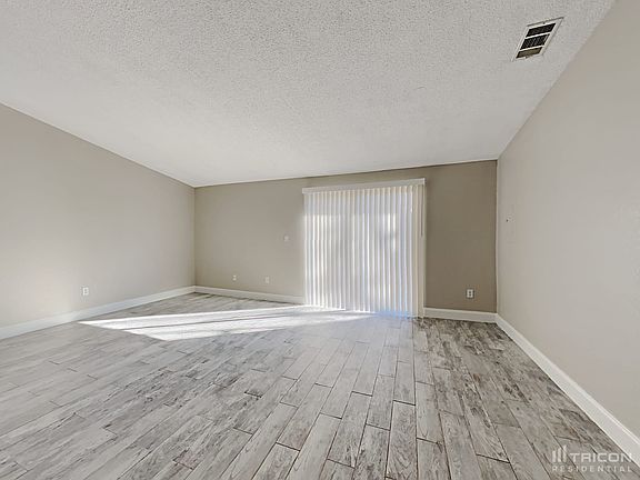 3rd image of 7806 Royal Stewart Dr
