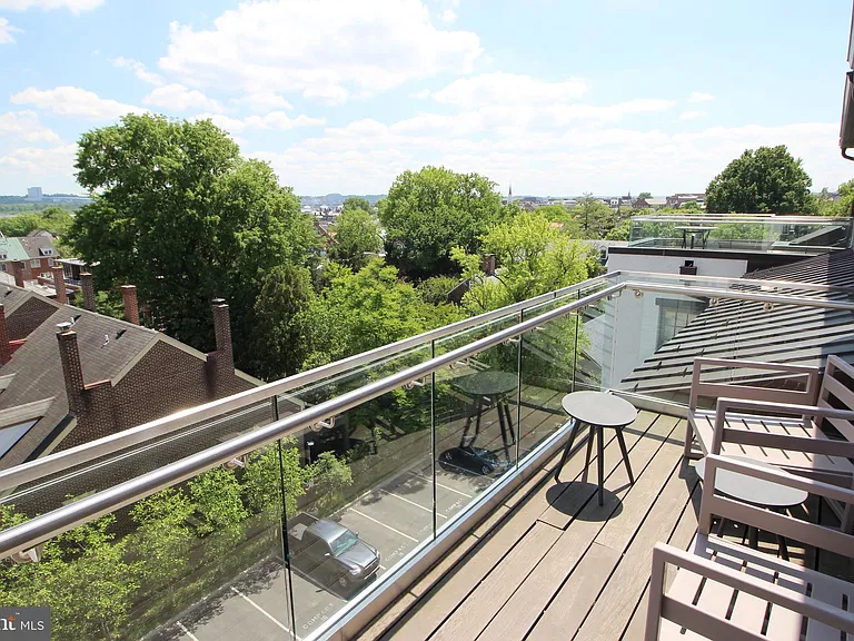 515 N Washington St #203 — Photo 10