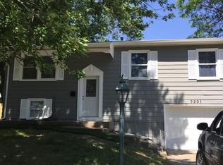 3201 S Hampton Dr, Bettendorf, IA 52722