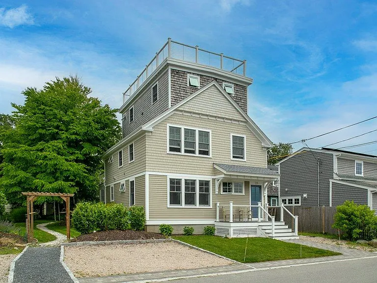 23 Warren Ave #2 — Photo 1