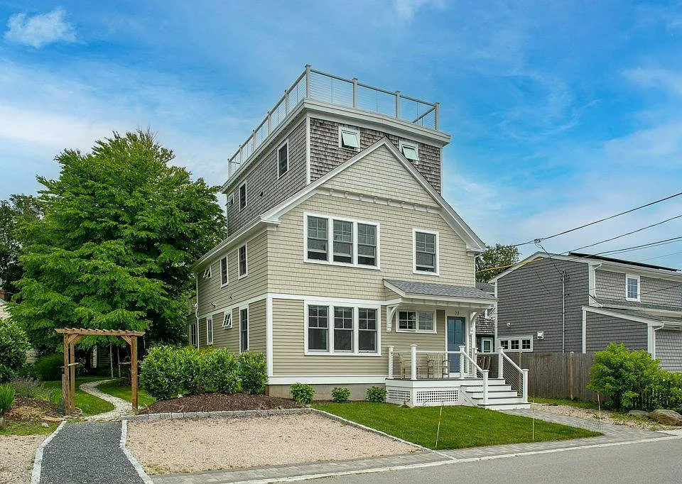 23 Warren Ave #2