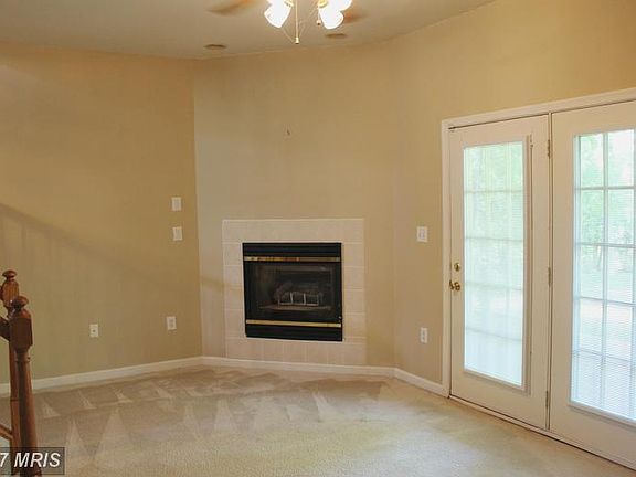 5th image of 1267 Lindsay Ln