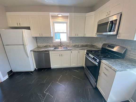 2nd image of 508 E Baker Ave