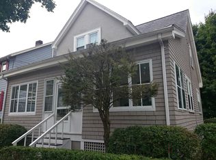 17 Woodbrier Rd, West Roxbury, MA 02132