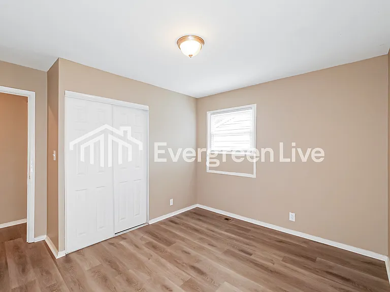8711 E 92nd Ter — Photo 11