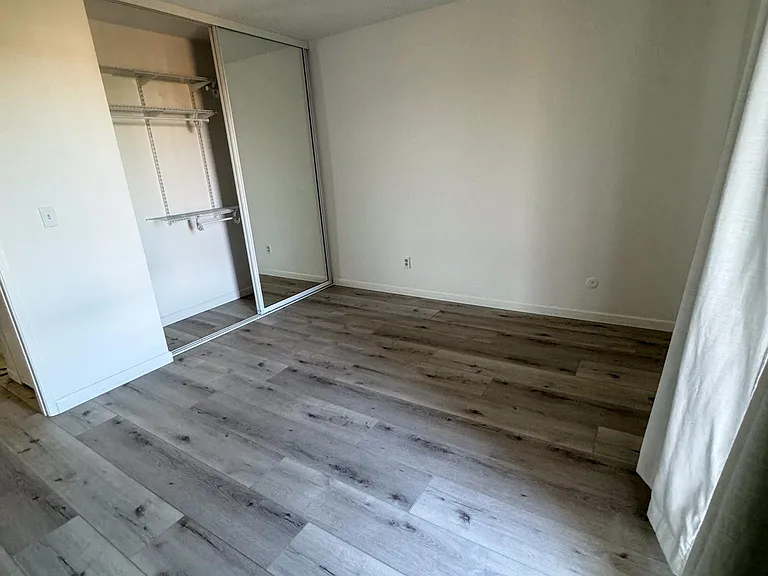 3 Commodore Dr #552 — Photo 36