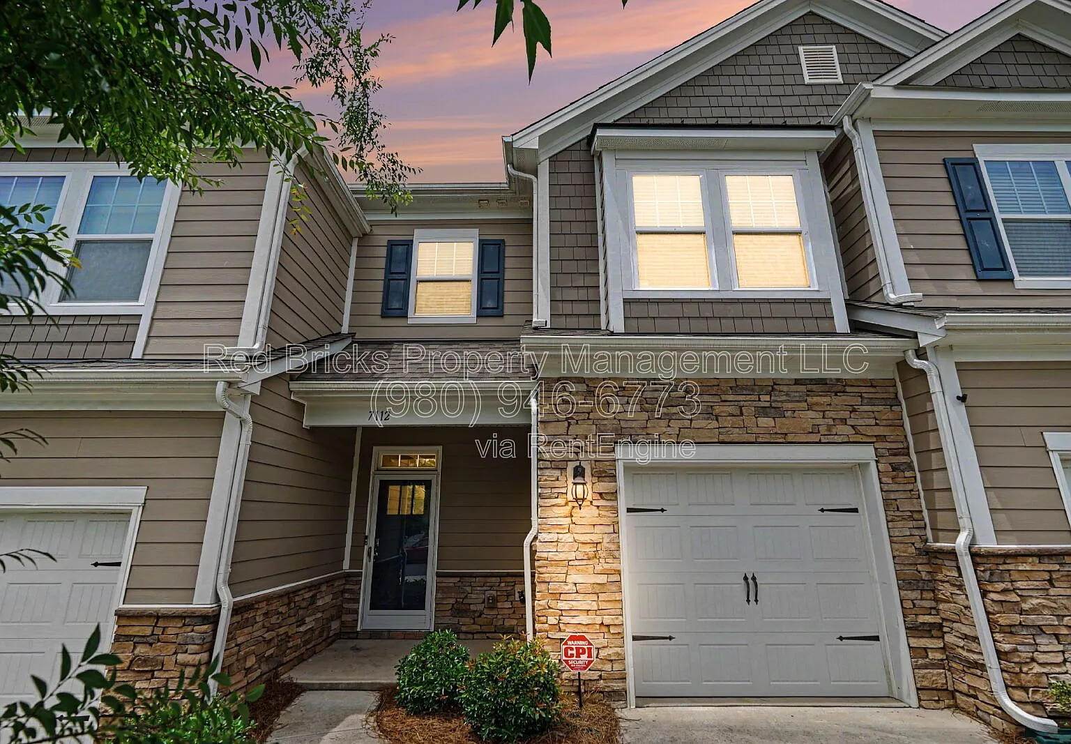 3 bed, 2.5 bath, 1699 sqft, $1,945 — Photo 2