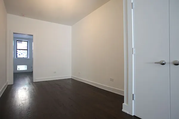 Rented by Manhattan Residential Inc. | media 25