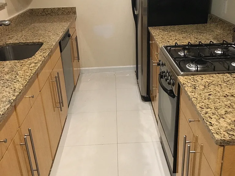 4 Chelsea Pl #2A — Photo 1