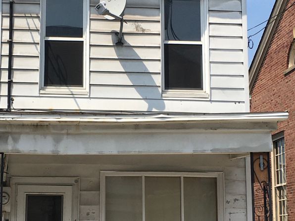 27 E Pine St