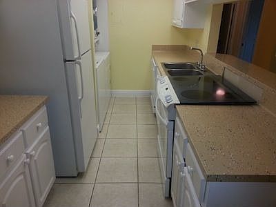5th image of 4533 Treehouse Ln #G