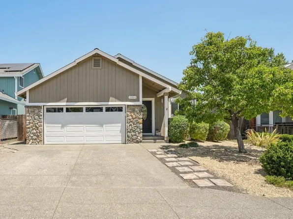 10940 Rio Ruso Drive, Windsor, CA 95492