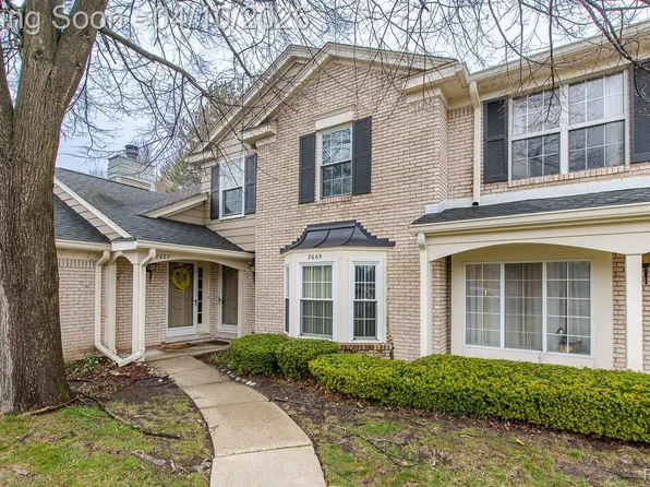 2669 Williamsburg Cir, Auburn Hills, MI 48326