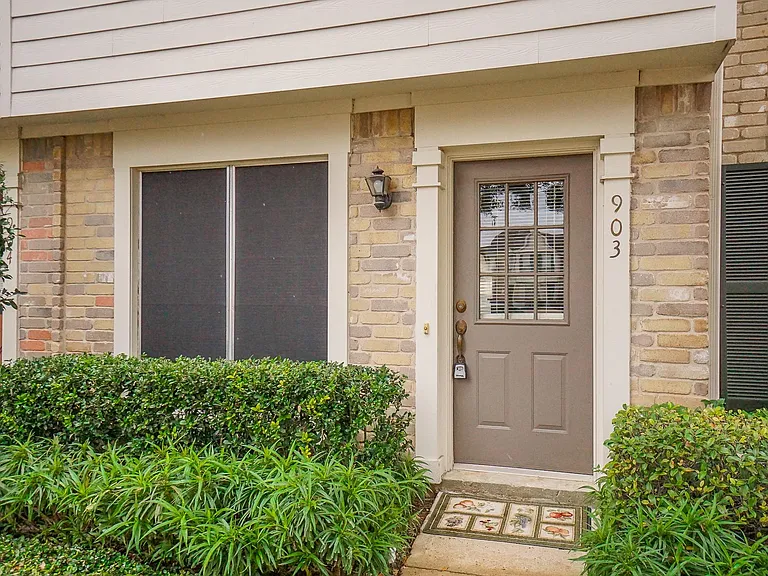 2810 Grants Lake Blvd #903 — Photo 6