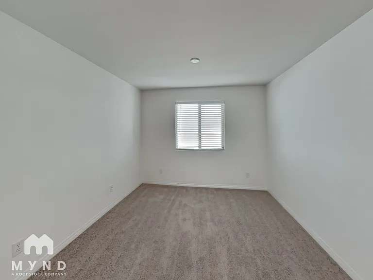 5755 W Haleh Ave — Photo 19