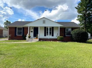 5137 Flat Rock Dr, Fayetteville, NC 28311