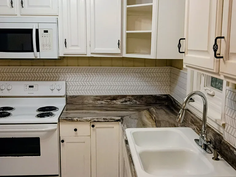 408 E Lafayette St — Photo 20