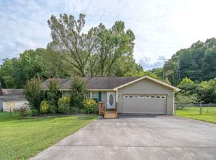 606 Kingfisher Ave, Sevierville, TN 37862