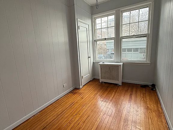 5th image of 10-12 McKay Ave #6C