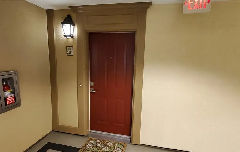 2441 Watermarke Pl — Photo 2