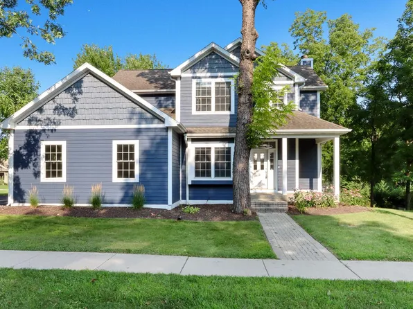 895 Platt AVENUE, Lake Geneva, WI 53147