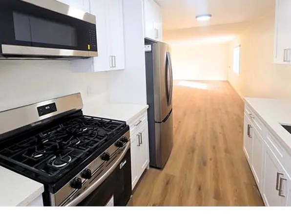 6337 10th Ave #6339B, Los Angeles, CA 90043
