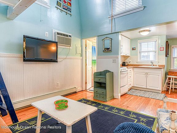 5th image of 35 Ocean Ave #4