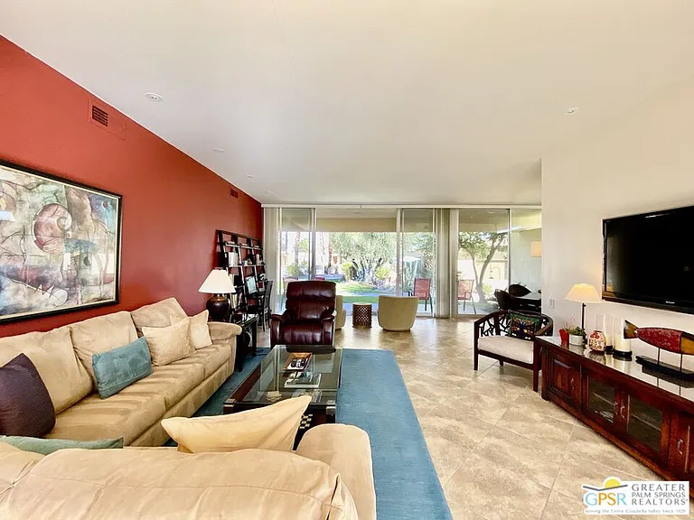 272 Desert Lakes Dr — Photo 13