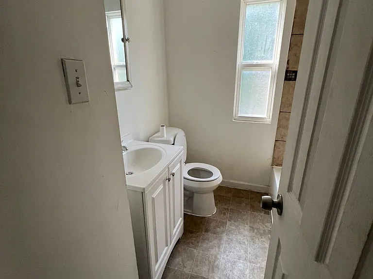 15901 Kramer St #15905 — Photo 9