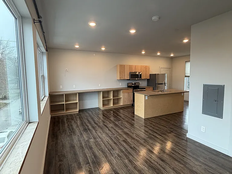 1301 S Walnut St #302 — Photo 3