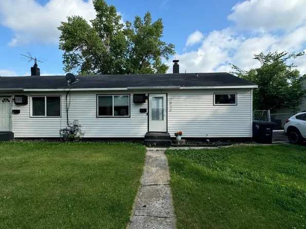 1822 7th Ave S, Fargo, ND 58103