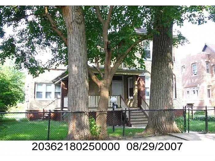 8120 S Merrill Ave photo 1