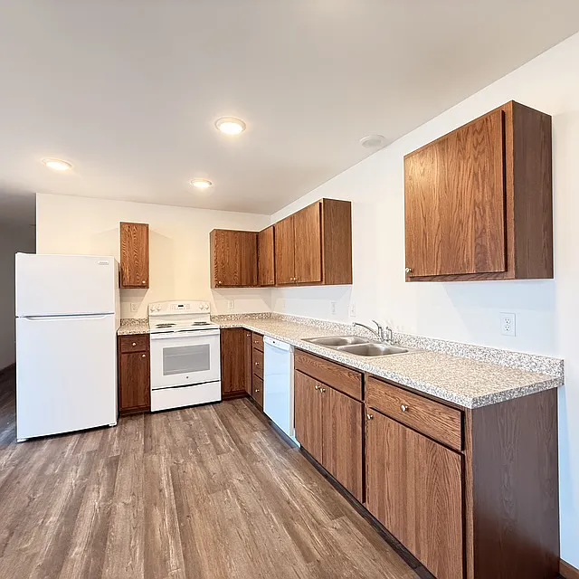 822 Kennedy St #210