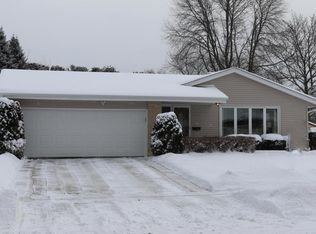 732 7th Ave, Grafton, WI 53024