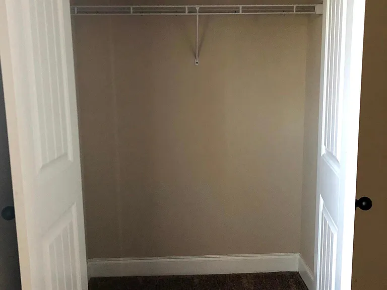 181 Cherokee Pond Ct — Photo 21