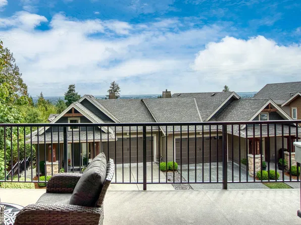 3458 Burke Village Prom #107, Coquitlam, BC V3E 0J1
