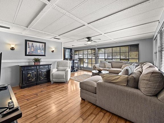 4th image of 2129 OAK GROVE DRIVE #58
