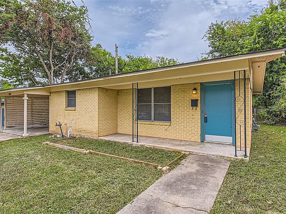 3rd image of 4805 Hilldale Dr