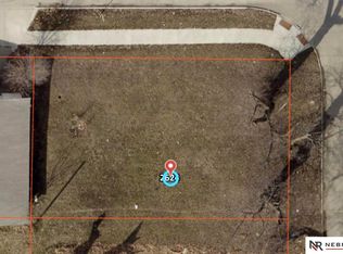 2624 N 19th Ave, Omaha, NE 68110