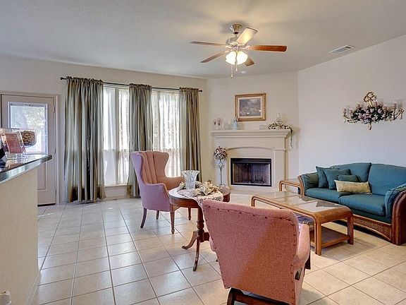 3rd image of 4640 Sleepy Meadows Dr