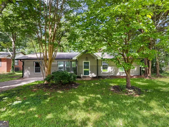 4595 Hendrix Dr, Forest Park, GA 30297