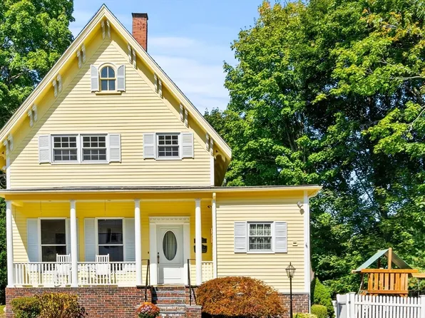 259 W Emerson St, Melrose, MA 02176